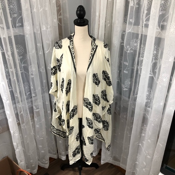 🎄 Swim kimono SZ L long black/cream NWOT - Picture 8 of 8